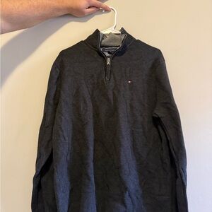 Tommy Hilfiger Men’s 1/4 Zip Knit Sweater Charcoal Gray